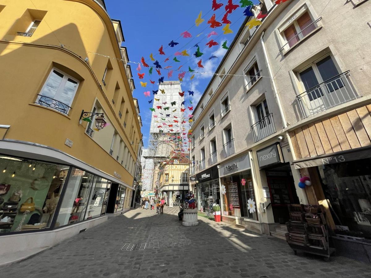 Appartement Le Temple Auxerre Centre Ville Eksteriør bilde